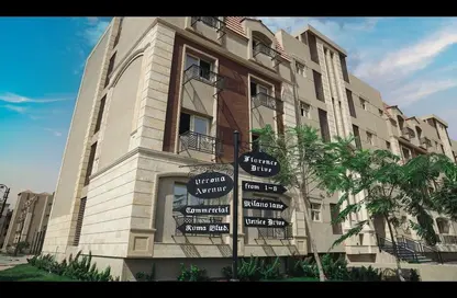 Apartment - 3 Bedrooms - 3 Bathrooms for sale in Rock Vera - 5th Settlement Compounds - The 5th Settlement - New Cairo City - Cairo