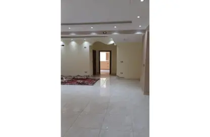 Apartment - 3 Bedrooms - 2 Bathrooms for sale in Al Obour Road - Obour Market - Obour City - Qalyubia