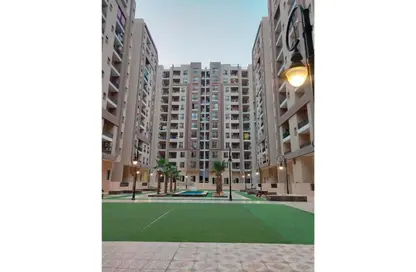 Apartment - 2 Bedrooms - 1 Bathroom for sale in Capital East - Nasr City Compounds - Nasr City - Cairo