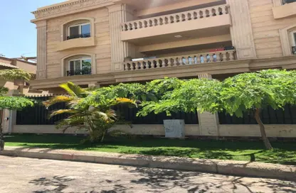 Apartment - 3 Bedrooms - 2 Bathrooms for rent in Musab Bin Omair St. - Area E - Ganoob El Acadimia - New Cairo City - Cairo