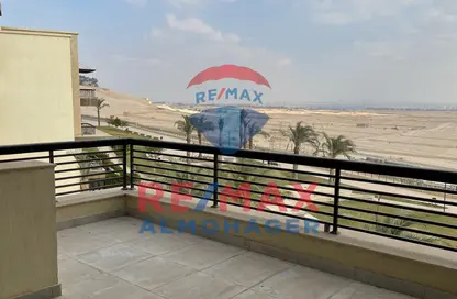 Penthouse - 3 Bedrooms - 4 Bathrooms for rent in New Giza - Cairo Alexandria Desert Road - 6 October City - Giza