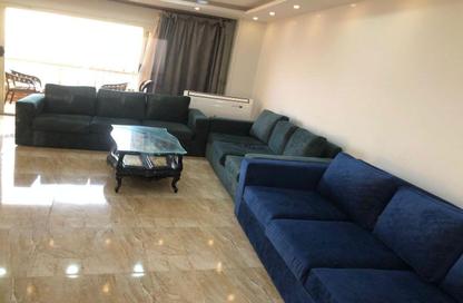 Apartment - 2 Bedrooms - 2 Bathrooms for sale in Cornish El Nile St. - Maadi - Hay El Maadi - Cairo