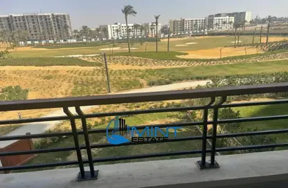 Apartment - 2 Bedrooms - 2 Bathrooms for sale in The Fourteen Golf Residences - Uptown Cairo - Mokattam - Cairo