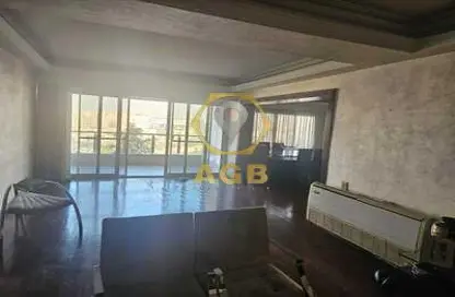 Apartment - 4 Bedrooms - 3 Bathrooms for sale in Al Maqrizi St. - Zamalek - Cairo