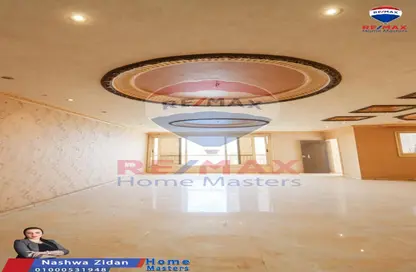 Apartment - 3 Bedrooms - 3 Bathrooms for sale in Al Gomhoria Street - Al Mansoura - Al Daqahlya