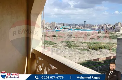 Apartment - 2 Bedrooms - 1 Bathroom for sale in El Riada School St. - Smouha - Hay Sharq - Alexandria