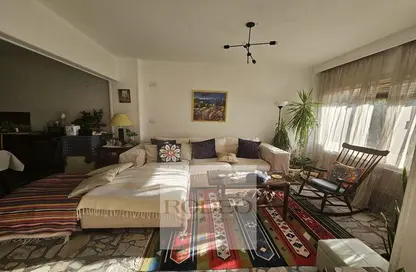 Apartment - 3 Bedrooms - 2 Bathrooms for sale in Al Laselky St. - El Laselky - New Maadi - Hay El Maadi - Cairo