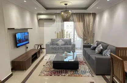 Apartment - 2 Bedrooms - 1 Bathroom for rent in El Rehab Extension - Al Rehab - New Cairo City - Cairo