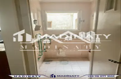 Apartment - 3 Bedrooms - 2 Bathrooms for sale in Saba Basha - Hay Sharq - Alexandria