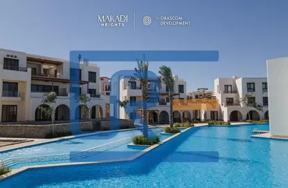 Chalet - 2 Bedrooms - 2 Bathrooms for sale in Makadi Orascom Resort - Makadi - Hurghada - Red Sea