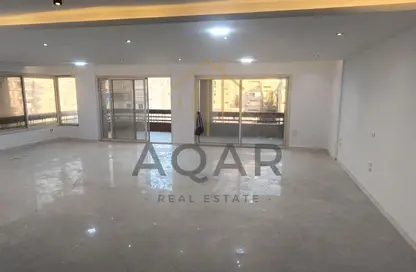 Office Space - Studio - 3 Bathrooms for rent in Zaker Hussein St. - Al Hadiqah Al Dawliyah - 7th District - Nasr City - Cairo