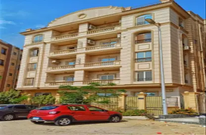 Apartment - 4 Bedrooms - 4 Bathrooms for sale in South Lotus - El Lotus - New Cairo City - Cairo