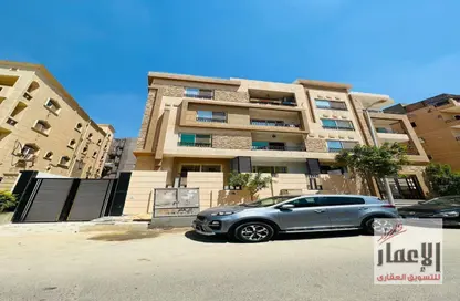 Apartment - 3 Bedrooms - 3 Bathrooms for sale in 16th District - Sheikh Zayed City - Giza