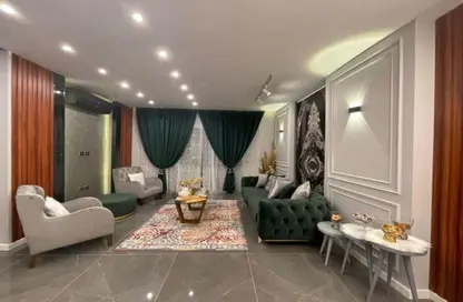 Roof - 3 Bedrooms - 3 Bathrooms for sale in El Yasmeen 1 - El Yasmeen - New Cairo City - Cairo