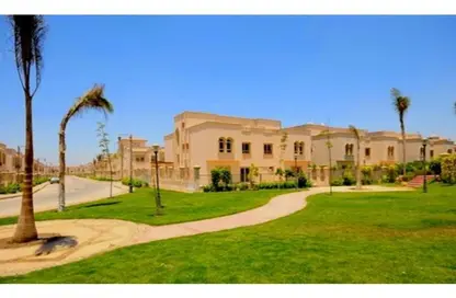 Villa - 5 Bedrooms - 5 Bathrooms for sale in Greens - 6th District - Sheikh Zayed City - Giza