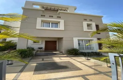 Villa - 5 Bedrooms - 6 Bathrooms for sale in New Giza - Cairo Alexandria Desert Road - 6 October City - Giza