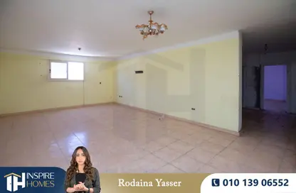 Apartment - 3 Bedrooms - 2 Bathrooms for sale in Armant St. - Cleopatra - Hay Sharq - Alexandria