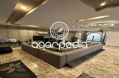 Apartment - 3 Bedrooms - 3 Bathrooms for sale in Al Narges 4 - Al Narges - New Cairo City - Cairo