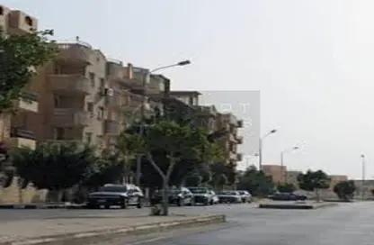 Apartment - 2 Bedrooms - 1 Bathroom for sale in 1st District - Sheikh Zayed City - Giza