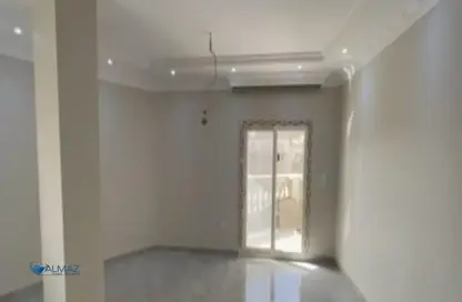 Apartment - 3 Bedrooms - 2 Bathrooms for rent in Mohamed Naguib Axis - Abou El Houl - New Cairo City - Cairo