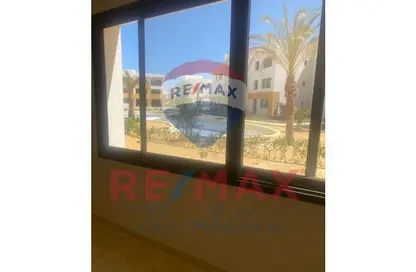 Chalet - 2 Bedrooms - 2 Bathrooms for sale in Azha - Al Ain Al Sokhna - Suez