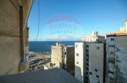 Apartment - 3 Bedrooms - 1 Bathroom for sale in Al Geish Road - Cleopatra - Hay Sharq - Alexandria