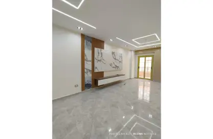 Apartment - 3 Bedrooms - 2 Bathrooms for sale in Gate 2 - Khafre - Hadayek El Ahram - Giza