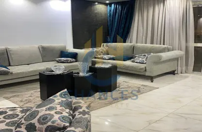 Apartment - 3 Bedrooms - 3 Bathrooms for sale in Tijan - Zahraa El Maadi - Hay El Maadi - Cairo