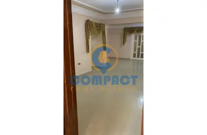 Apartment - 3 Bedrooms - 2 Bathrooms for sale in 1st District - Sheikh Zayed City - Giza