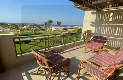 Chalet - 2 Bedrooms - 2 Bathrooms for sale in La Vista 6 - La Vista - Al Ain Al Sokhna - Suez