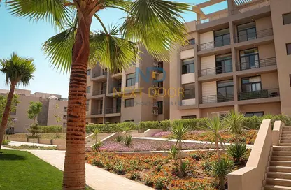 Apartment - 3 Bedrooms - 3 Bathrooms for sale in Moon Residences - Fifth Square - The 5th Settlement - New Cairo City - Cairo