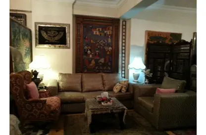 Apartment - 6 Bedrooms - 3 Bathrooms for sale in Abou Al Feda St. - Zamalek - Cairo