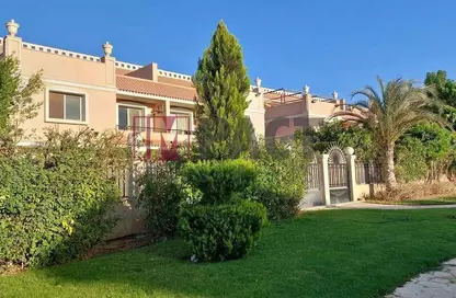 Villa - 5 Bedrooms - 4 Bathrooms for sale in Cleopatra Palace - 5th District - Shorouk City - Cairo