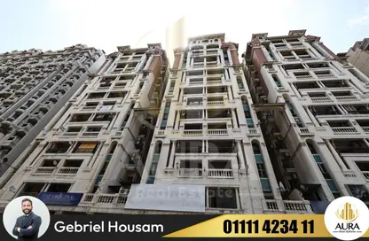 Apartment - 2 Bedrooms - 2 Bathrooms for sale in Al Farik Mohamed Fawzy St. - Smouha - Hay Sharq - Alexandria