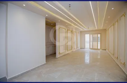 Apartment - 3 Bedrooms - 2 Bathrooms for sale in New Smouha - Smouha - Hay Sharq - Alexandria