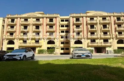 Apartment - 2 Bedrooms - 2 Bathrooms for sale in Al Ashrafiya - North Investors Area - New Cairo City - Cairo