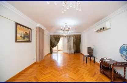 Apartment - 3 Bedrooms - 2 Bathrooms for sale in Albert Al Awal St. - Smouha - Hay Sharq - Alexandria