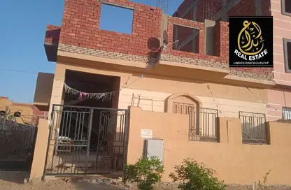 Whole Building - Studio - 2 Bathrooms for sale in 4th District - Badr City - Cairo