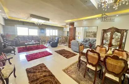 Apartment - 4 Bedrooms - 2 Bathrooms for sale in Saba Basha - Hay Sharq - Alexandria