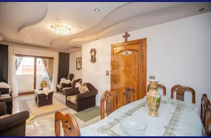 Apartment - 3 Bedrooms - 1 Bathroom for sale in Cleopatra - Hay Sharq - Alexandria