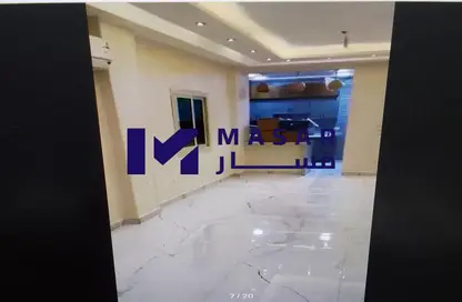 Apartment - 3 Bedrooms - 2 Bathrooms for sale in North Lotus - El Lotus - New Cairo City - Cairo