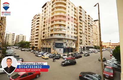 Apartment - 3 Bedrooms - 2 Bathrooms for sale in Smouha Square - Smouha - Hay Sharq - Alexandria