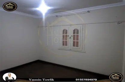 Apartment - 3 Bedrooms - 1 Bathroom for sale in Al Nasr St. - Smouha - Hay Sharq - Alexandria