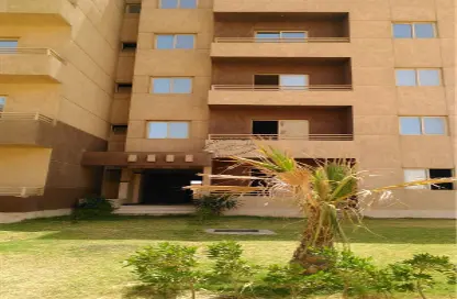 Apartment - 2 Bedrooms - 1 Bathroom for sale in Hadayek October - 6 October City - Giza