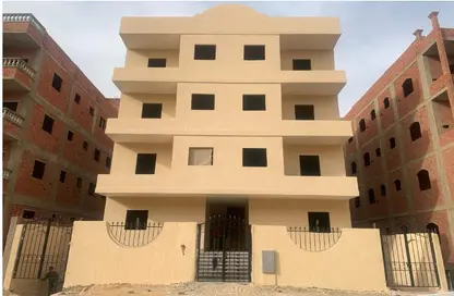 Apartment - 5 Bedrooms - 3 Bathrooms for sale in El Motamayez District - Badr City - Cairo