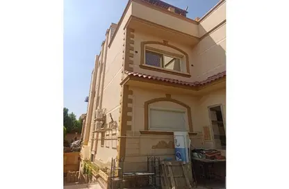 Villa - 6 Bedrooms - 5 Bathrooms for sale in Zizinia Gardens - Ext North Inves Area - New Cairo City - Cairo