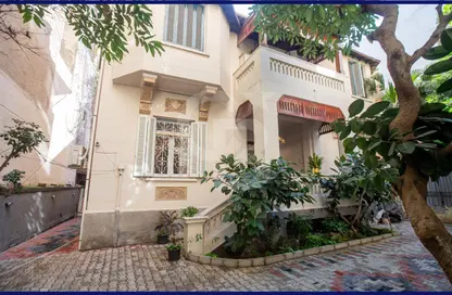 Villa - 7+ Bedrooms - 3 Bathrooms for sale in La Vison St. - Bolkly - Hay Sharq - Alexandria