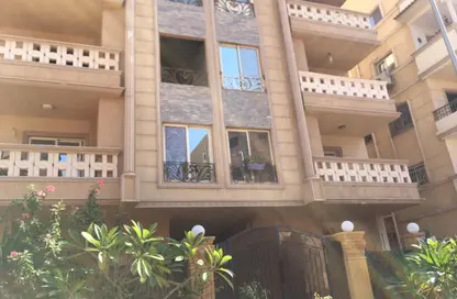 Apartment - 3 Bedrooms - 2 Bathrooms for rent in South Investors Area - New Cairo City - Cairo