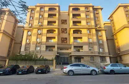 Apartment - 3 Bedrooms - 1 Bathroom for sale in Gardenia City Compound Nasr City - Zahraa Madinat Nasr - Nasr City - Cairo