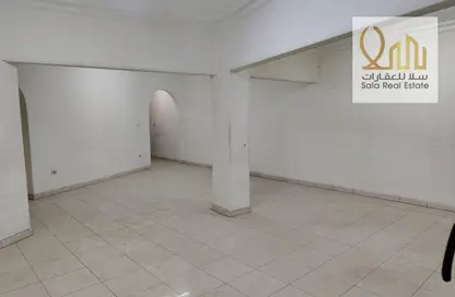 Apartment - 2 Bedrooms - 1 Bathroom for rent in Wezaret Al Zeraa St. - Dokki - Giza